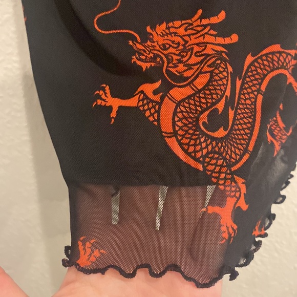 Back and red Chinese dragon dress size medium - Picture 5 of 6